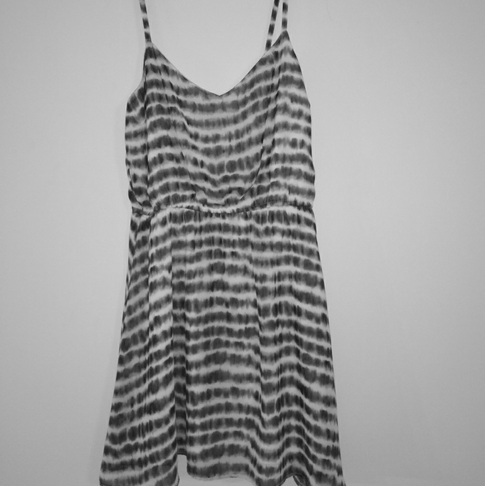 Forever 21 Black and White Summer Dress